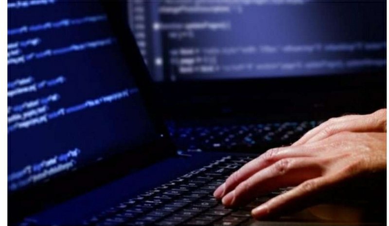 I vjen e-maili se një i afërm i ka trashëguar 5 milionë dollarë, shqiptarit i bëjnë “gjëmën”, tronditet kur zbulon të vërtetën laptop