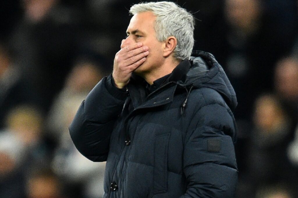 Aventura londineze mbyllet përpara kohe, Tottenham shkarkon Mourinhon murinjo