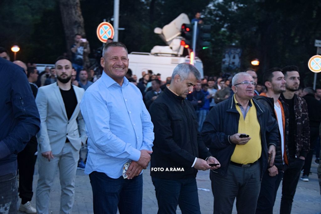 Emrat e fshehtë të kandidatëve të PD-LSI: Nga Mark Marku, Andrea Mano, Artur Roshi, Mediu, te Bahri Shaqiri, Dule greqizoi ‘prindërit’ ndoka dule