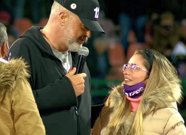 ‘Mirë që e dashka bionde por e dashka edhe kryetare’, Rama batuta me të rinjtë në Korçë: Ulu se nuk ta lëmë vajzën! rama vajza bionde