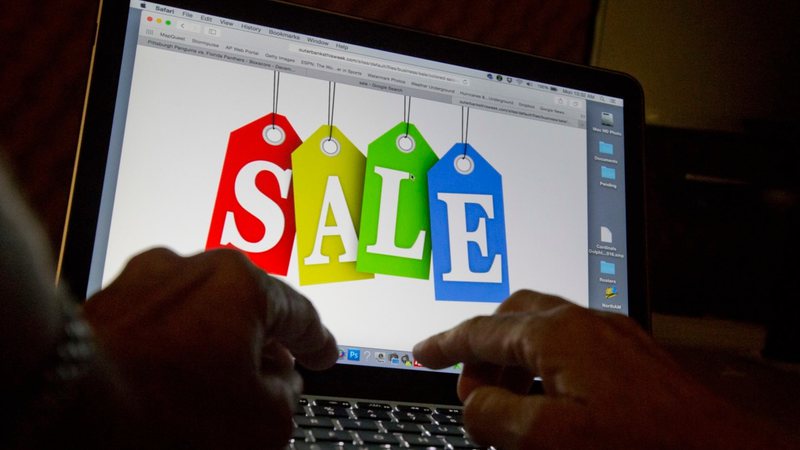 Zëri i Amerikës: Pandemia rrit shitjet në internet në Shqipëri! Ja produktet që janë shitur më shumë sale