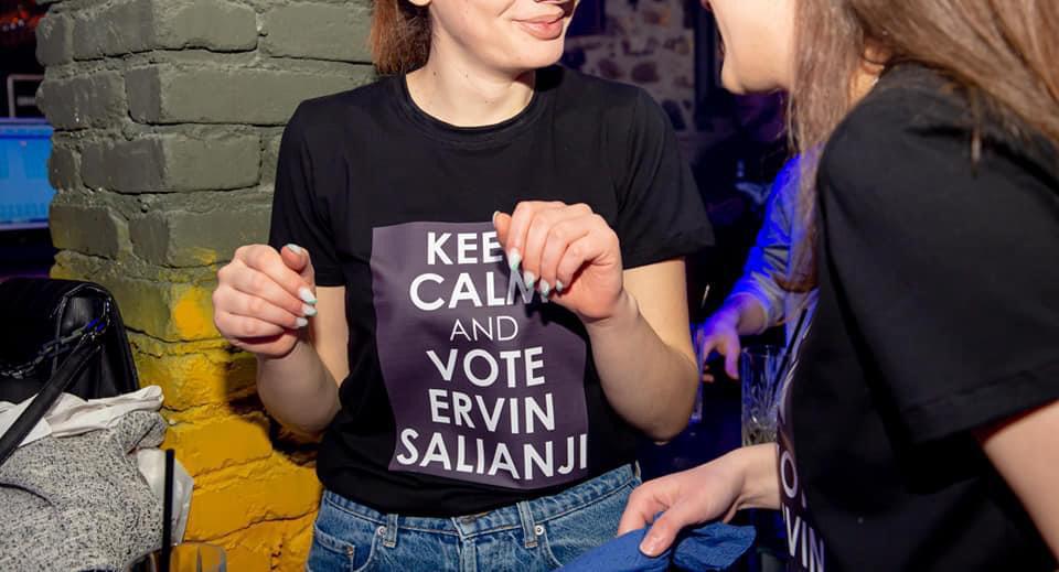 Salianji nuk pyet për COVID-19, organizon party me të rinjtë e Korçës 13 salianji 13