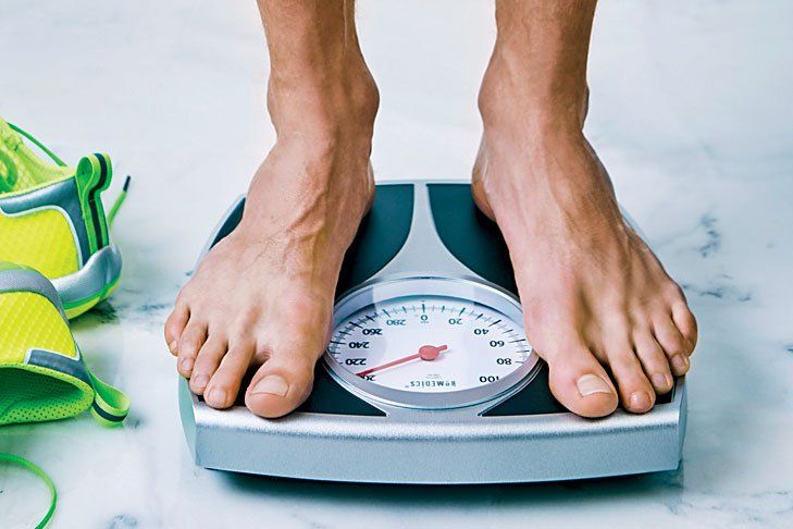 Pse është më e vështirë të biesh në peshë pas moshës 40 vjeç? weight loss scale 1483559098