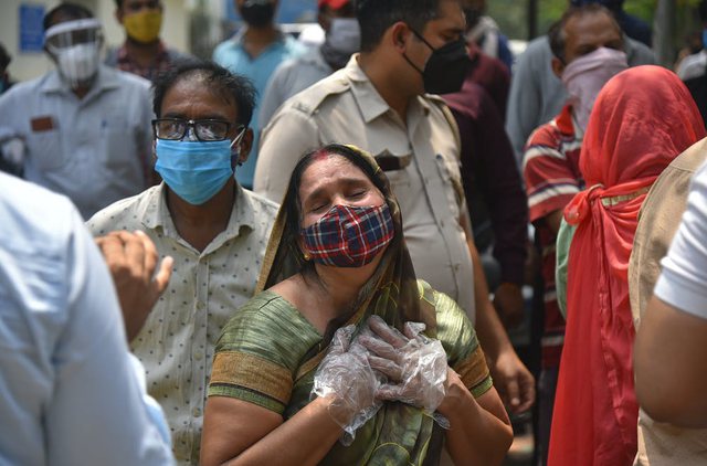 India vendos rekordin botëror: Mbi 400 mijë raste të reja me Covid-19 në 24 orë 640 0 6094e0d4a6516