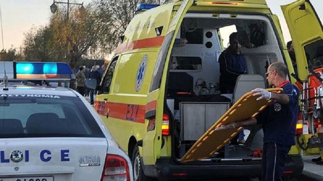 Po mblidhte lule, makina merr përpara 5-vjeçaren shqiptare, prindërit dhe i vëllai në gjendje shoku 640 0 609a51bb729c8