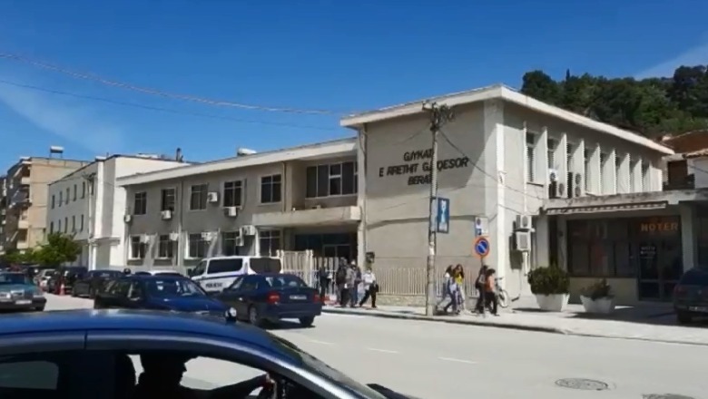 Akuzohet se ngacmoi seksualisht të miturën, 55-vjeçari lihet në arrest shtëpie për 20 ditë! B erat