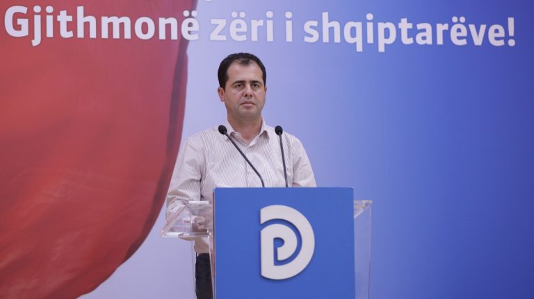 “Gjatë muajve mars dhe prill u dhanë 40 mln euro për familjet e prekura nga tërmeti”, PD denoncon: Bashkitë rritën në mënyrë fiktive vlerën e dëmeve Bylykbashi 768x431 1