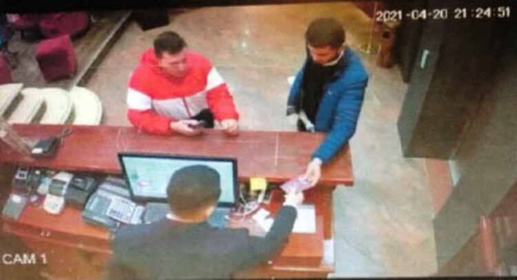 FOTOT/ Dalin pamjet, bosi i kriptomonedhës brenda një hoteli në Tiranë, nga kush po mbrohet? Faruk Fatih Ozer