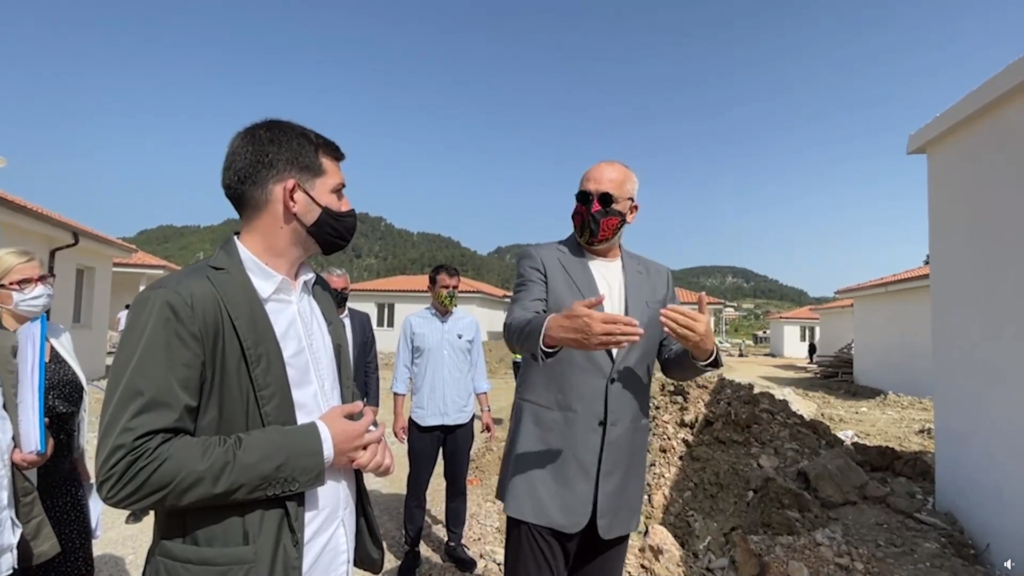 Rama në Vaqarr, inspekton rindërtimin e banesave që u dëmtuan nga tërmeti: Të shërojmë deri në fund çdo plagë! Rama vaqarr