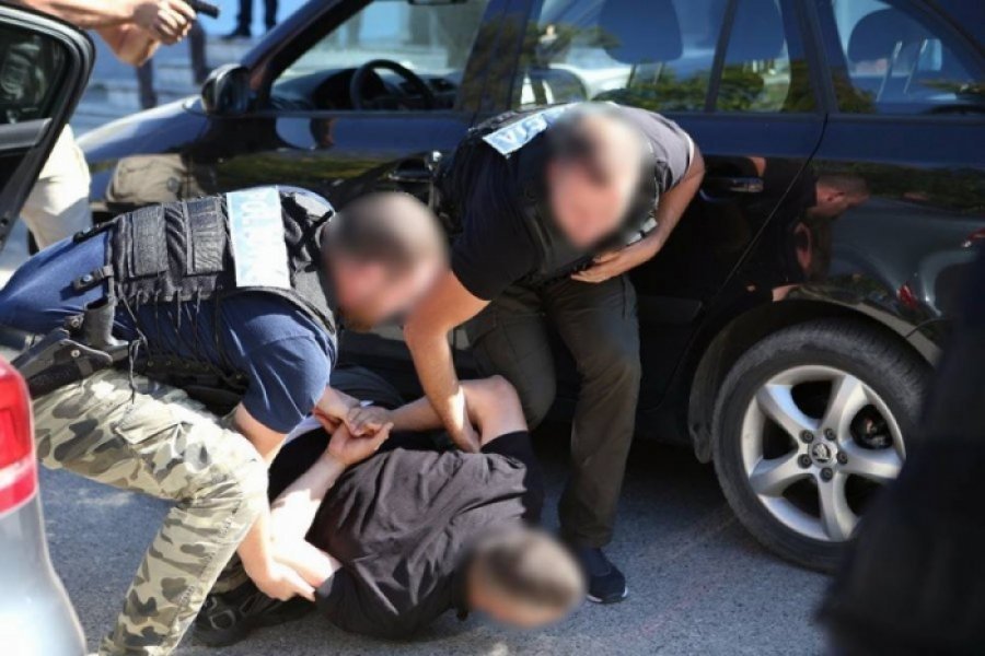 RENEA aksion në Elbasan, arreston Seit Mahanasë, mori peng dhe keqtrajtoi një person Seit