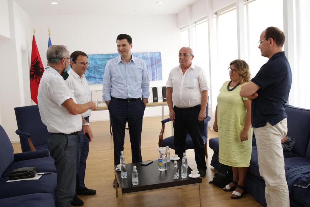 Besnik Mustafaj: Basha u tregua i pabesë e po përdor kamikazin Jemin Gjana, PD sot është një parti e vdekur basha mustafaj ruli marku nishani