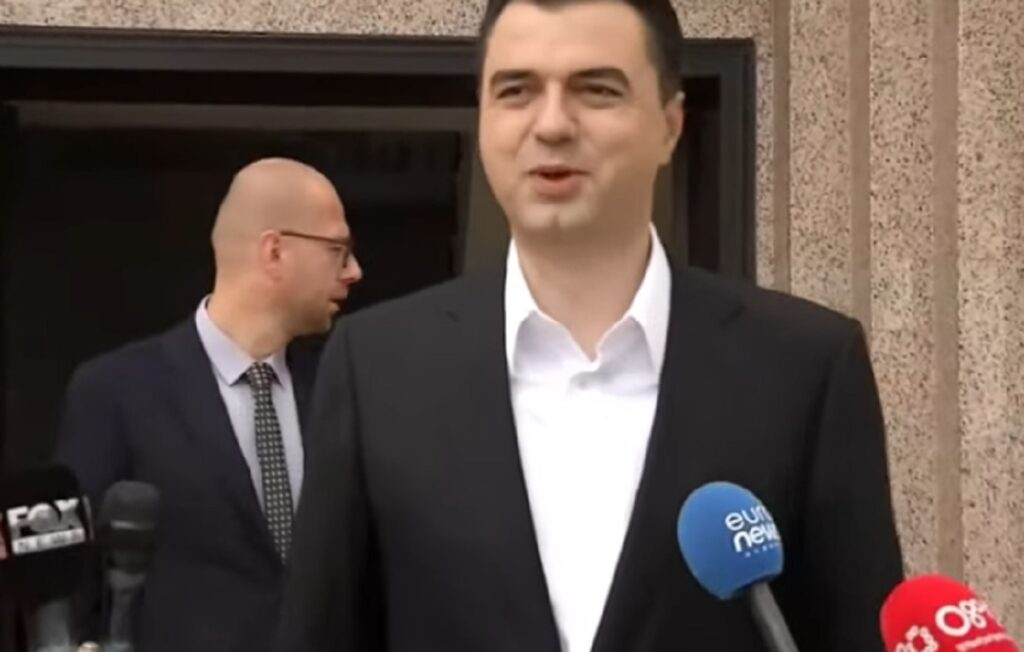 Përballja me Veliajn, Basha paraqitet në Gjykatën e Posaçme lulzim basha