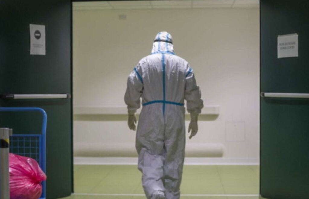 Që nga fillimi i pandemisë shënohen mbi 163 milion raste me Covid-19 spital ovid
