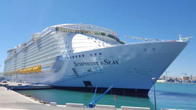 Spanja rihap portet për anijet turistike symphony of the seas royal 696x392 1 e1622324213155