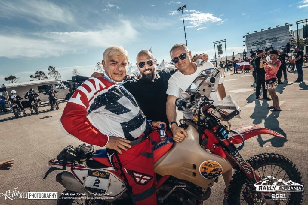 ‘Rally Albania 2021’ spektakël e bukuri shqiptare! 300 të huaj mblidhen në Vlorë, sinjal pozitiv për turizmin! Pilotët: Shqipëria një vend fantastik 6 196758376 4033974823324645 6198040908221015109 n