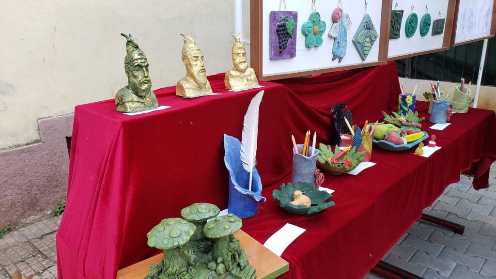 Bashkia Mat dhe Qëndra Kulturore e Fëmijëve zhvillojnë aktivitete për 1 Qershorin, Malaj: Bashkia do të jetë pranë fëmijëve (Foto) 3 3