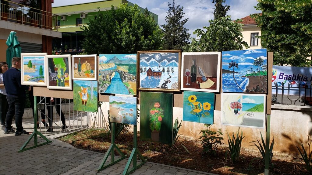 Bashkia Mat dhe Qëndra Kulturore e Fëmijëve zhvillojnë aktivitete për 1 Qershorin, Malaj: Bashkia do të jetë pranë fëmijëve (Foto) 1 5
