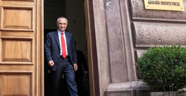 Shkarkimi i Metës/ Kuvendi çon në Gjykatën Kushtetuese vendimin, verdikti final në dorë të gjytarëve ILIR META GJYAKATA KUSHTETUESE 780x405 1 770x400 1
