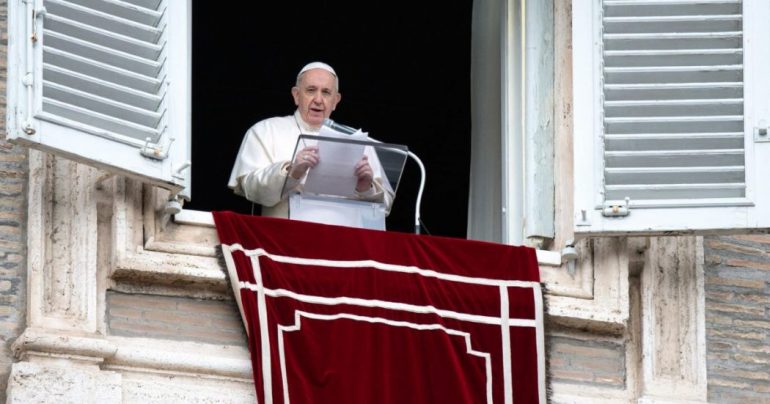 Papa Françesku: Ndëshkime të rënda për priftërinjtë që kryejnë abuzime seksuale Papa 770x404 1