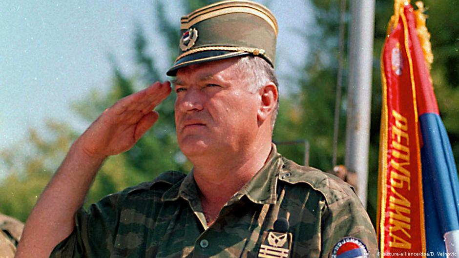 Masakra e Srebrenicës: Konfirmohet dënimi i përjetshëm për Mlladiç Ratko Mlladic