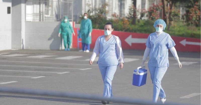 “VOA”: Rekord infektimesh me Covid në Shqipëri, regjistrohet shifra më e lartë që nga fillimi i pandemisë covid 2