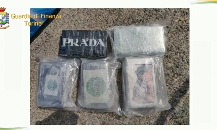I gjetën kokainë në makinë, arrestohet 32-vjeçari shqiptar në Itali droga albanese 6 kg p8i33h3b1k5rum6nkgjf9appd12uovmp07rvo7vvo4