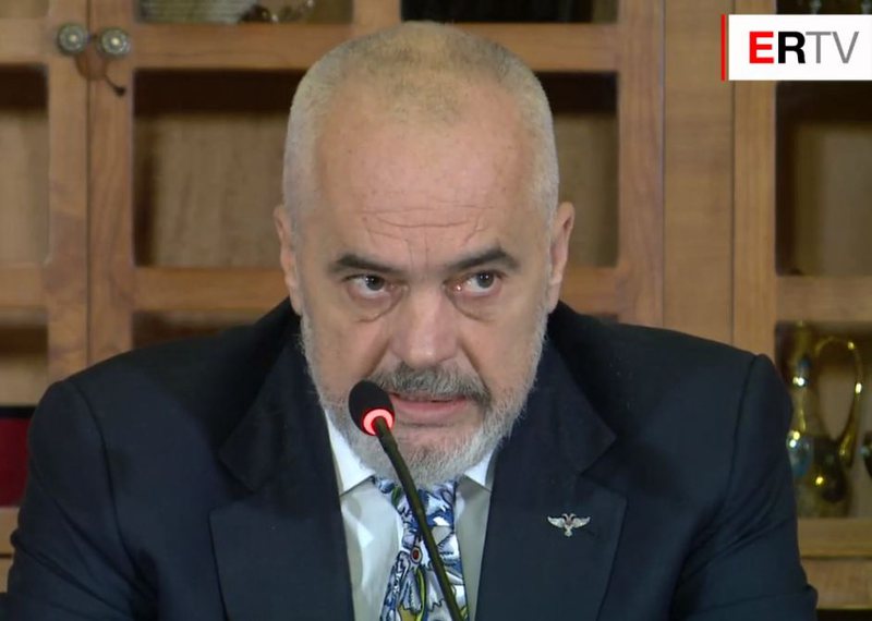 Çfarë ndodhi sonte në mes të Tiranës? Kryeministri Rama publikon videon edi rama