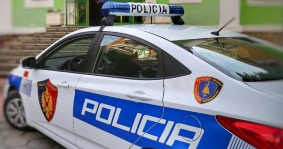 Lista me kritere: Si mund të marrësh një armë në Shqipëri, mbi 25 vjeç dhe të gëzojë besueshmëri makine policie