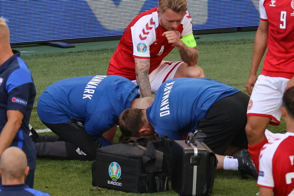 “Në fillim merrte frymë, pastaj…”! Mjeku i Danimarkës rrëfen momentet e tmerrit të Eriksen mjeku 1