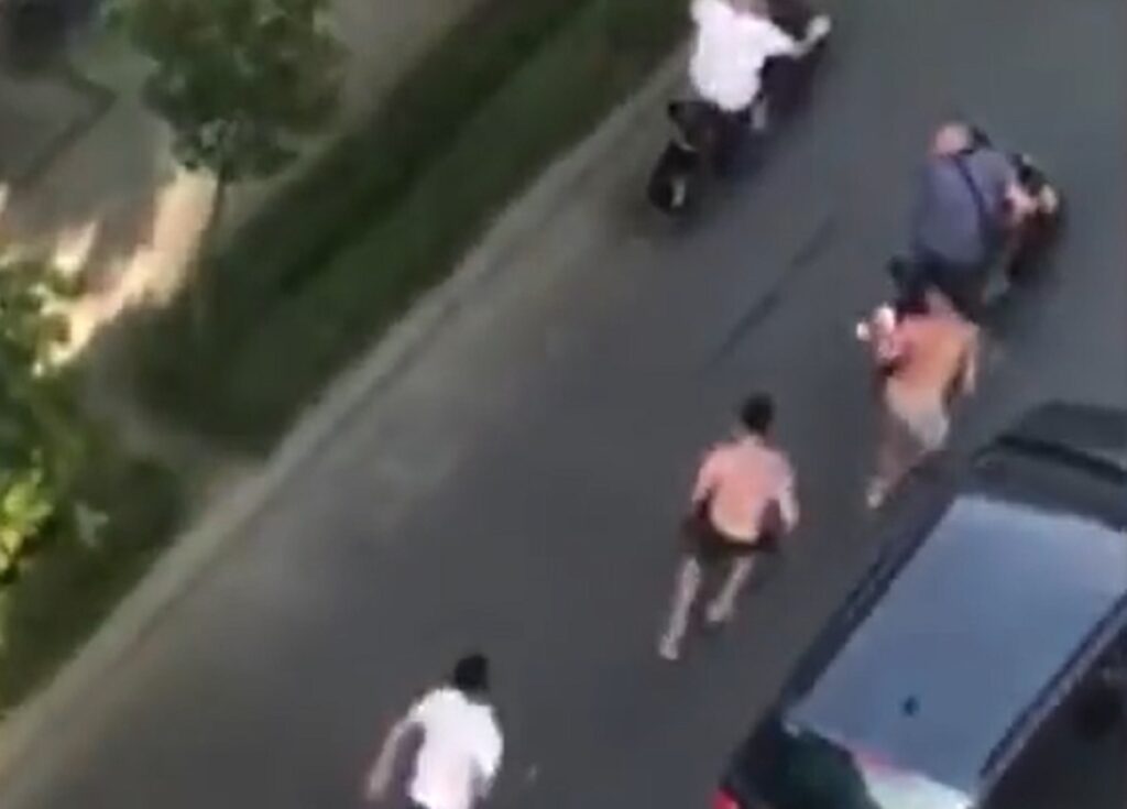Dalin pamjet e përleshjes me leva e hunj mes vëllezërve nga Shëngjini dhe atyre nga Kosova perleshja shengjin