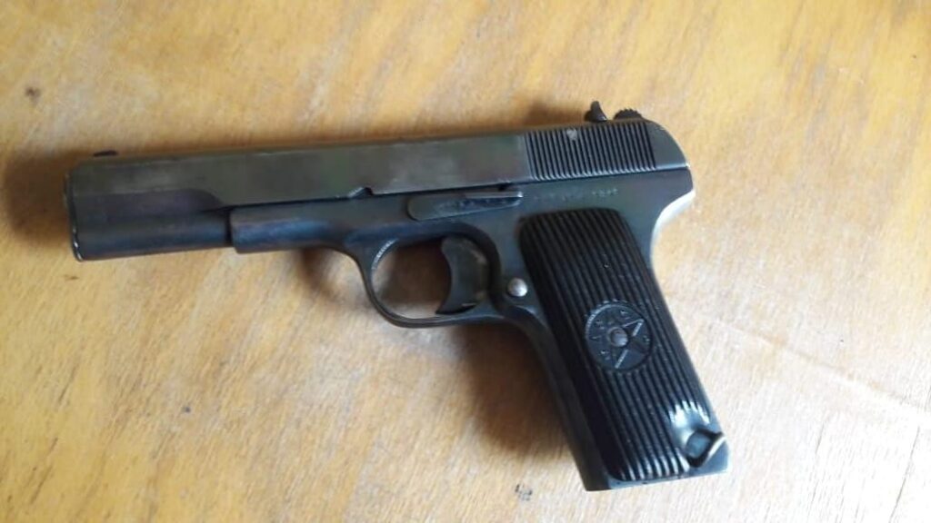 Vritet 45-vjeçari në Peqin, autori arrestohet nga policia 1 pistoleta1