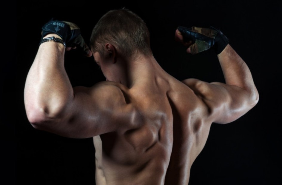 Zbuloni disa gjëra që nuk i dinit për nivelin e testosteronit në trupin tuaj strong shoulders