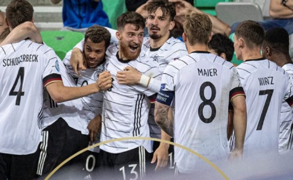 Gjermania U-21 kampione europe, trofeun e ngre një shqiptar trofeu
