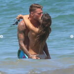 Yjet e Italisë nisin pushimet në bregdet, paparazët i fotografojnë në momente intime 2 081436535 e49692ad 7453 4711 afad 7391c16bbbcd