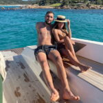 Yjet e Italisë nisin pushimet në bregdet, paparazët i fotografojnë në momente intime 4 081443875 722f3cae aea3 4573 a45b a300735e028f Copy