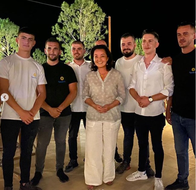 Yuri Kim zgjedh Dhërmiun për të kaluar fundjavën: E mrekullueshme të takosh miq të vjetër e të rinj dhe të admirosh bukuritë e këtij vendi 1 3