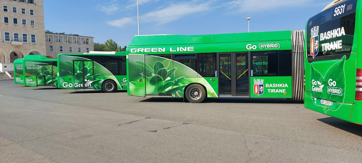 Bashkia Tiranë prezanton linjën e re të autobusëve për qytetin &#39;Go Green&#39; - TiranaNews