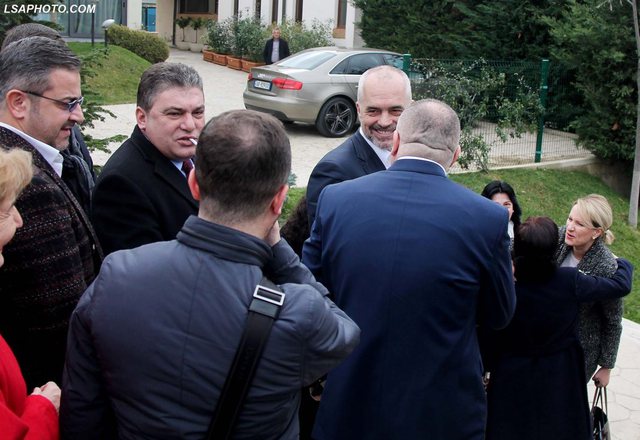 U arrestua me urdhër të SPAK/ Rama shkarkon nga detyra kryebashkiakun e Lushnjes, ja vendimi 640 0 60e5b3573a1f9