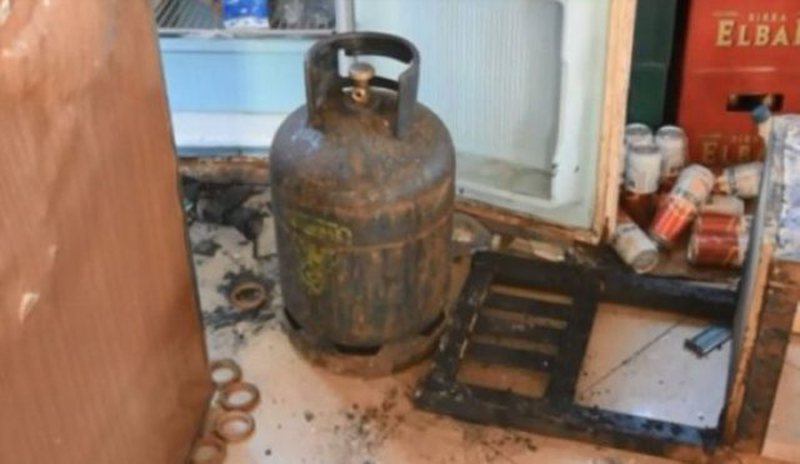 Ngjarje e rëndë në Durrës, 28-vjeçarit i shpërthen bombola e gazit në apartament 800 0 60e80f9bb8922