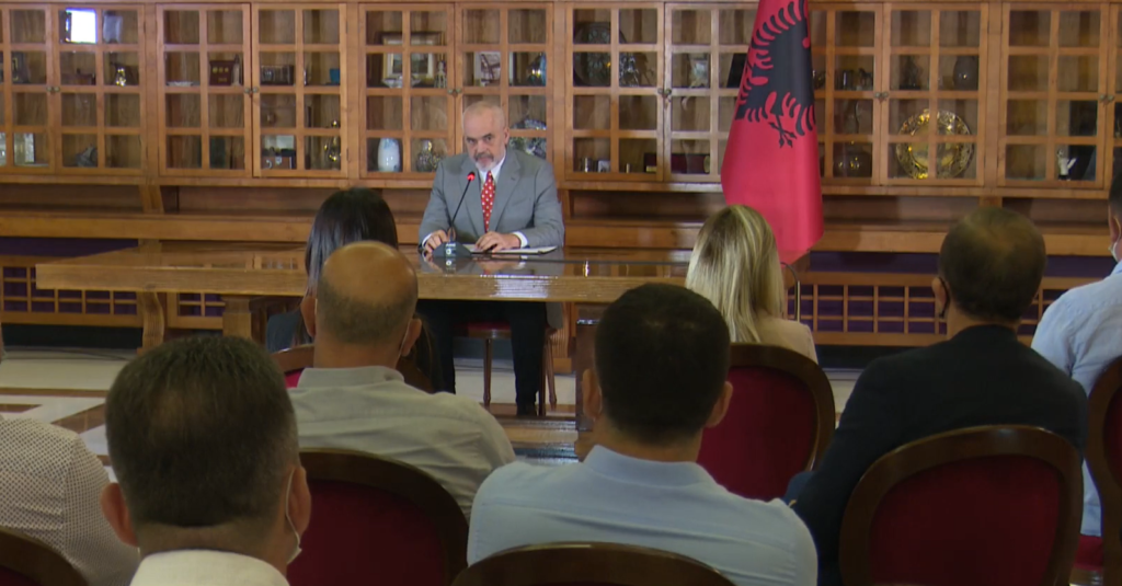 Rama me krerët e bashkive: Fatos Tushe do përjashtohet nga PS Rama 1