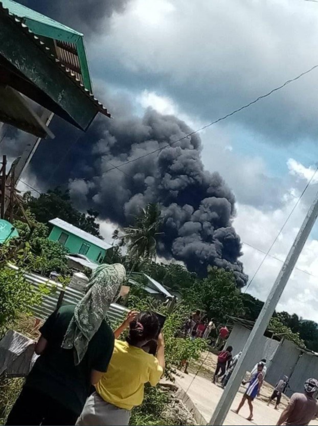 Rrëzimi i avionit ushtarak në Filipinë, deri tani raportohet për 17 viktima (Fotot) 1 Screenshot 11 2