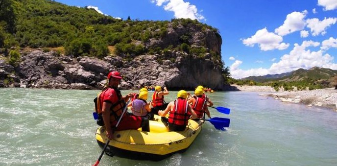 Corriere della Sera: 15 vende ku mund të bëni rafting në Europë, mes tyre edhe Vjosa Screenshot 2 9