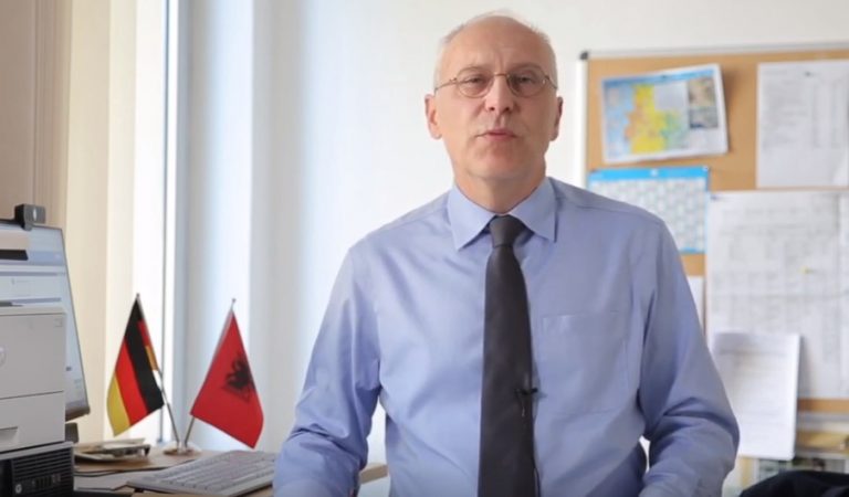 Ambasadori Zingraf: Negociatat këtë vit?! Pyetje 1 milion dollarëshe! Zingraf1 768x450 1