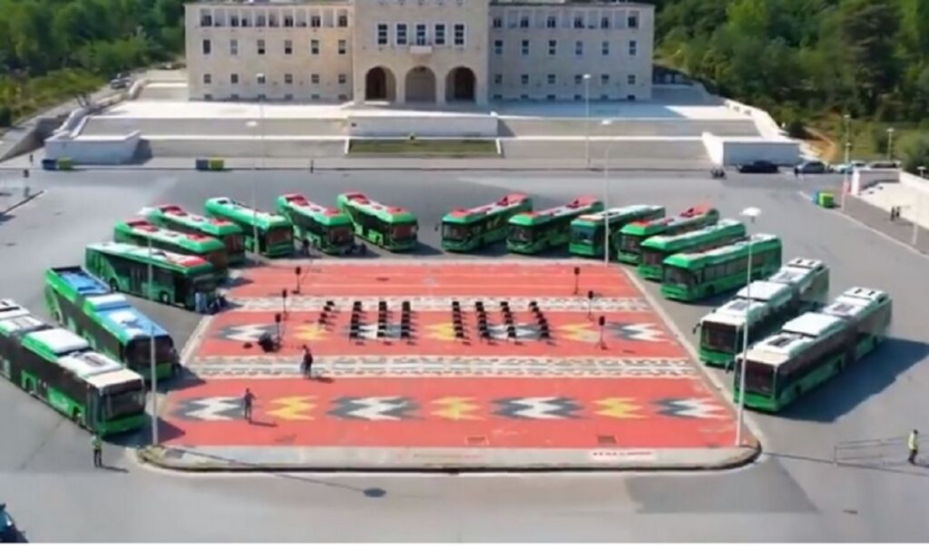 Rama: Në gusht nisin punë autobusët hibridë elektrike autobuset go green