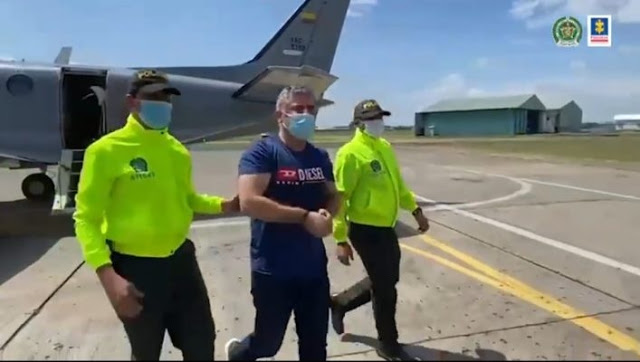 Ky është “Jimmy”, shqiptari që u arrestua në Kolumbi, momenti kur nxirret nga “Charteri” i rrethuar nga agjentët e DEA-s (Video) cerma 2