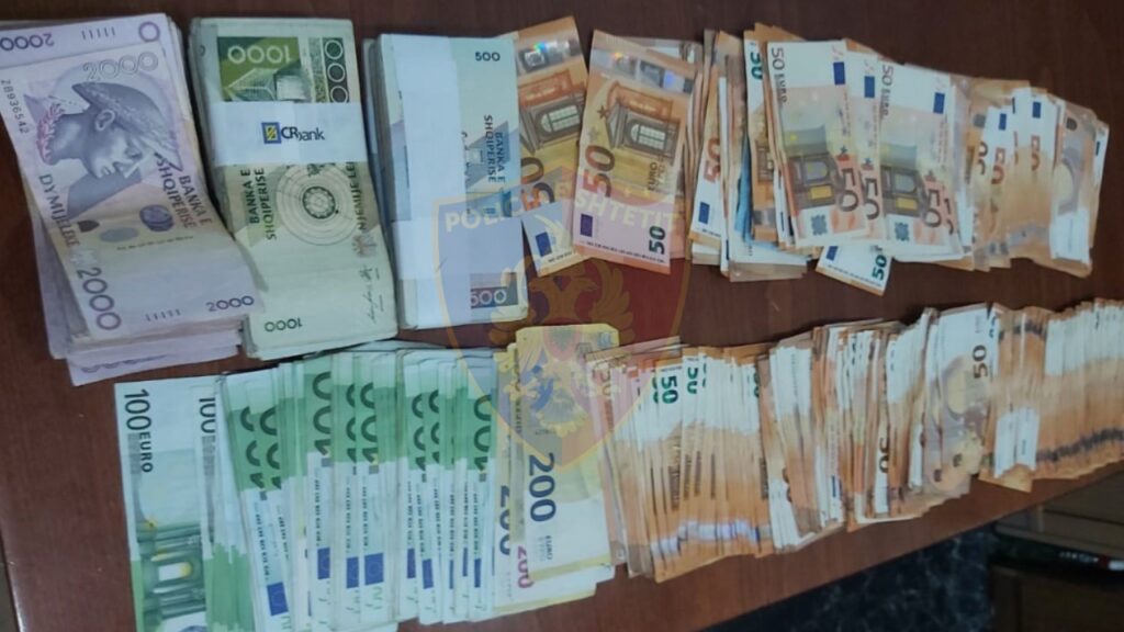 Kapshticë/ Me 24 mijë euro të padeklaruara, në hetim 67-vjeçari euroo