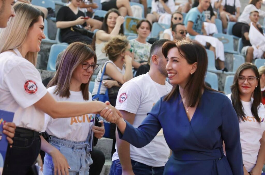 Ministrja e Arsimit merr pjesë në konferencën e donatorëve: Rinia prioritet i qeverisjes në 4 vitet e ardhshme evis kushi
