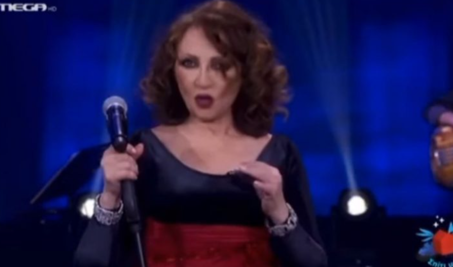 Këngëtarja e njohur greke fiton zemrat e shqiptarëve, këndon shqip këngën popullore (Video) greke kengetare