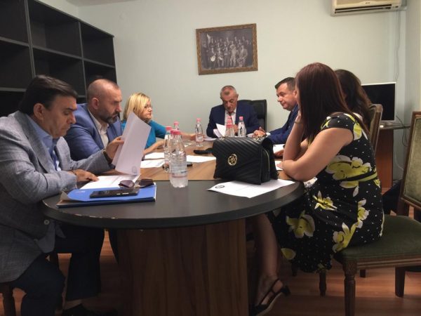 Konferenca e Kryetarëve miraton kalendarin, seanca e fundit e këtij Kuvendi më 7 korrik konferenca e Kryetareve 1 korrik 1 600x450 1