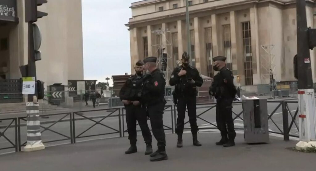 paris